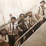 El violinista del amor y los pibes que miraban